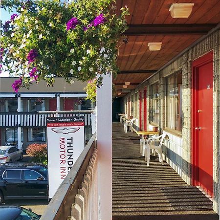 Thunderbird Motor Inn ダンカン エクステリア 写真