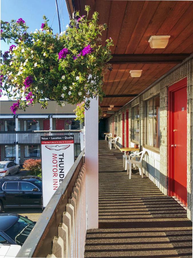 Thunderbird Motor Inn ダンカン エクステリア 写真