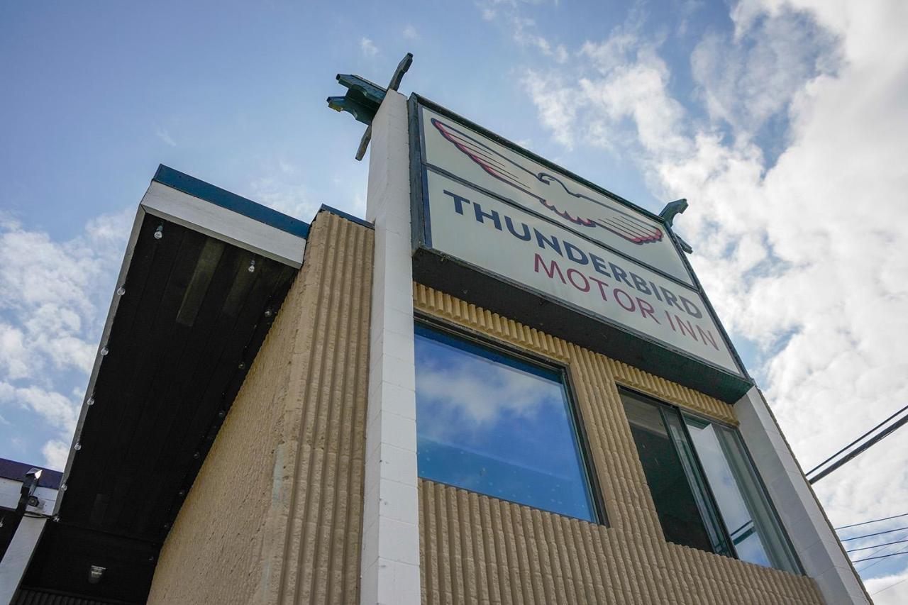 Thunderbird Motor Inn ダンカン エクステリア 写真
